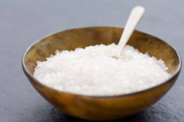 炒菜鹽放多了怎么辦？加這些食物可以避免菜過咸