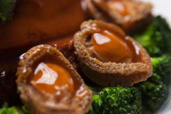 蠔油變質(zhì)是什么味道的？?jī)?yōu)質(zhì)蠔油應(yīng)呈半流狀稠度適中