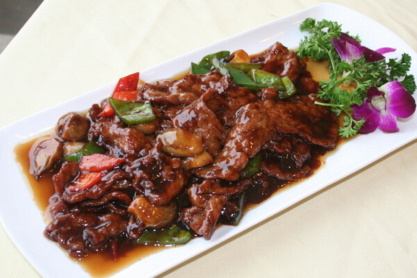 蠔油牛肉是哪個(gè)地方的菜？蠔油牛肉嫩是有竅門的