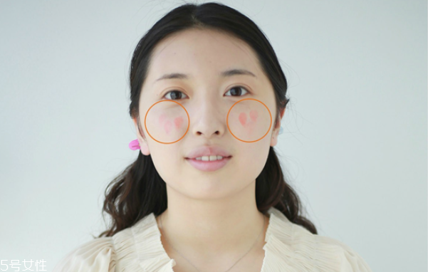 元旦約會(huì)妝容步驟畫(huà)法 優(yōu)雅又有女人味