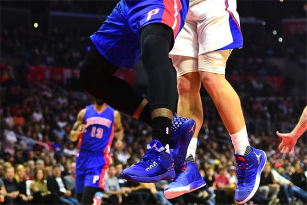 內線球員適合什么球鞋 緩震很關鍵