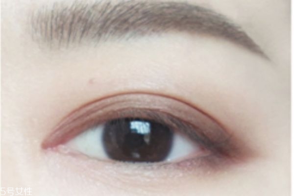 梅子色眼影怎么畫(huà) 梅子色眼影畫(huà)法