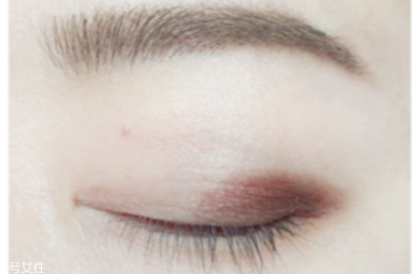 梅子色眼影怎么畫(huà) 梅子色眼影畫(huà)法