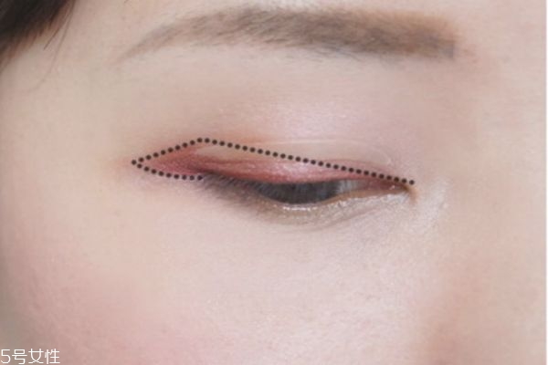 韓系裸妝怎么畫 簡(jiǎn)單淡妝化妝教程