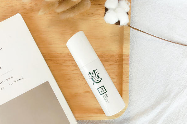 三草兩木薏仁系列怎么樣 三草兩木薏仁護(hù)膚套裝評(píng)測