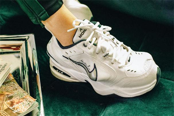 martine rose聯(lián)名air monarch 4多少錢 前衛(wèi)造型吸睛無數