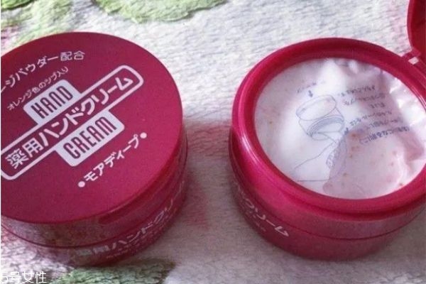什么護(hù)手霜最補水 哪種護(hù)手霜最滋潤