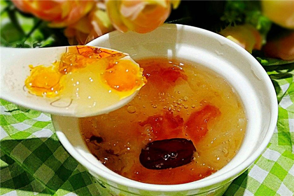 剖腹產(chǎn)后可以吃桃膠嗎 對恢復有好處