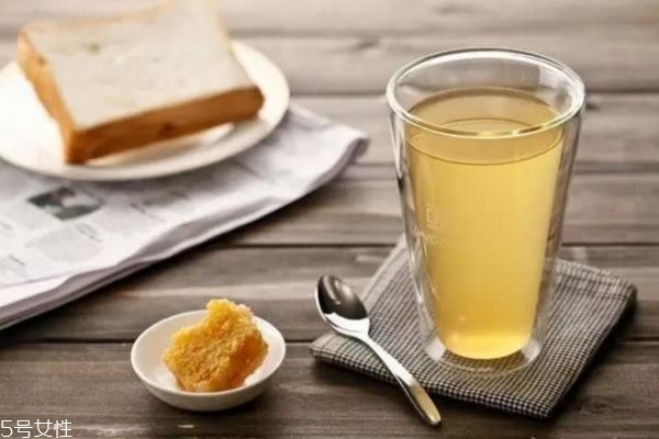 月經期間能喝蜂蜜水嗎 來例假不能喝什么