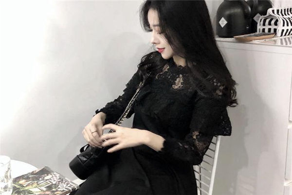 蕾絲裙縮水了怎么辦 熨燙拉伸恢復