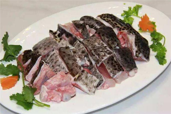 石斑魚(yú)火鍋的做法 配料很關(guān)鍵