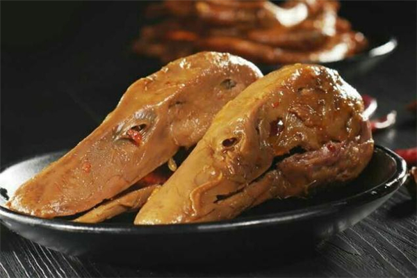 吃鴨頭對(duì)身體有害嗎 購(gòu)買(mǎi)新鮮鴨頭
