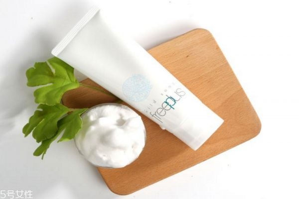 去日本必買的洗面奶 清潔力度強(qiáng)的洗面奶推薦