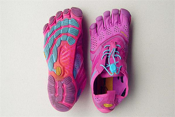 vibram鞋底真的耐磨嗎 vibram五指鞋評(píng)測