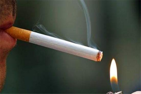 過度吸煙會(huì)導(dǎo)致失明嗎 過度吸煙或致失明是真的嗎