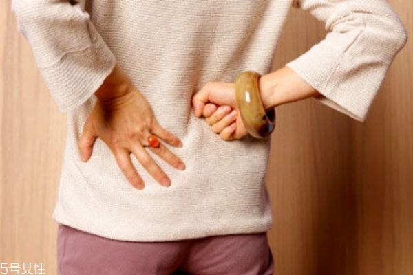 什么是腎結石 腎結石的癥狀表現(xiàn)