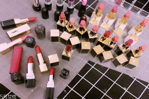 有哪些非常經(jīng)典或者一直非?；鸬目诩t 最火口紅排行榜