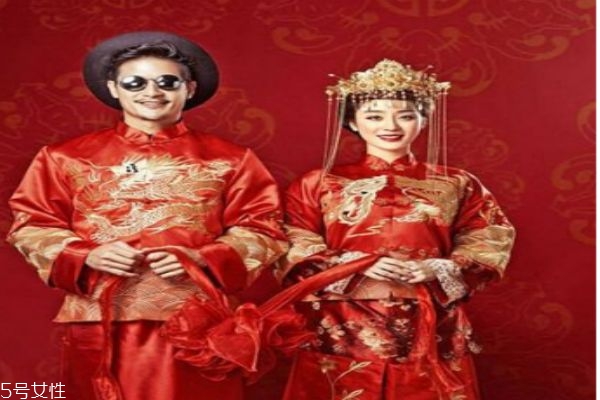結(jié)婚應該穿中式還是西式的呢 嫁衣有什么講究嗎