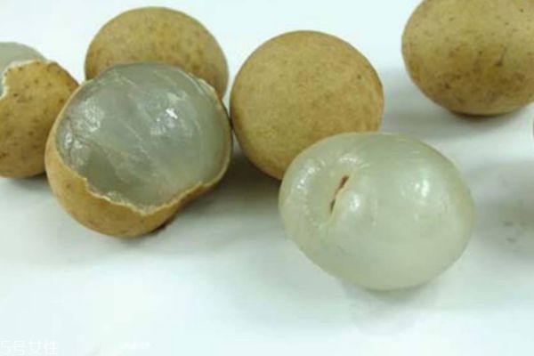 桂圓有什么營養(yǎng)價(jià)值呢 吃桂圓有什么好處呢