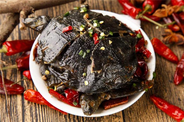 甲魚(yú)的熱量高嗎 減肥期間可以吃甲魚(yú)嗎
