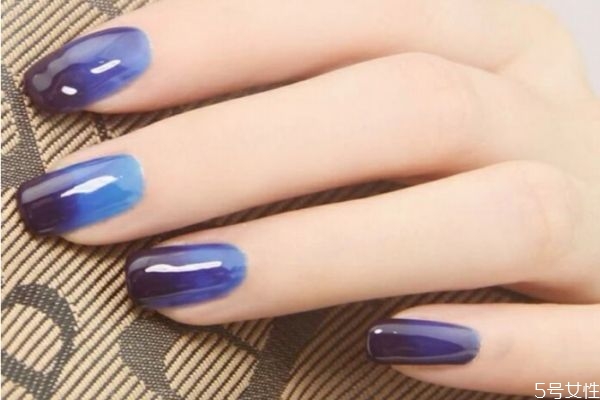 美甲的種類(lèi)有哪些 做美甲有哪些危害