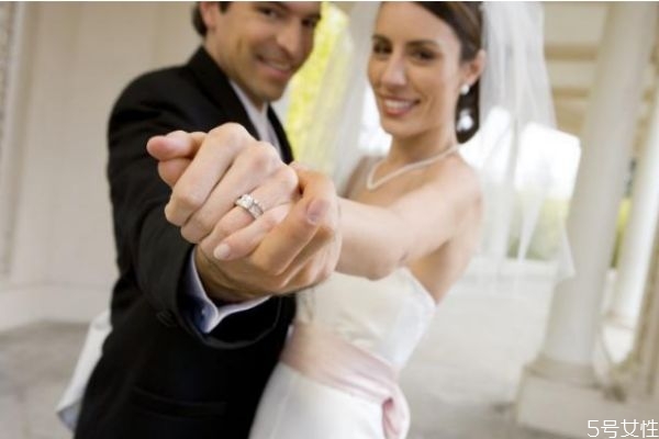 多大結婚算正常 多大結婚才合適