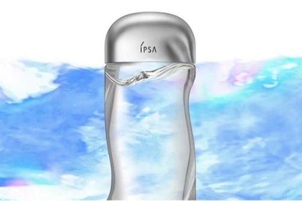 抗皺護(hù)膚品能延緩衰老嗎 皮膚干燥會起皺紋嗎