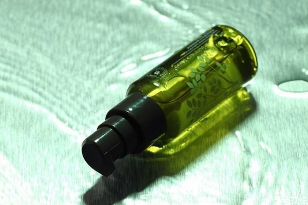 刷酸刷的是什么酸呢 護膚的酸有哪些呢