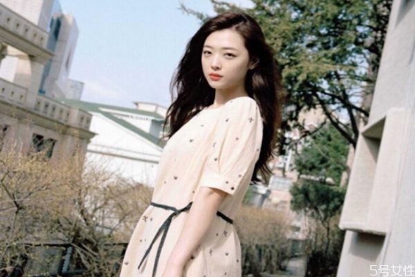 情侶冷戰(zhàn)誰(shuí)先說話 情侶冷戰(zhàn)的心理戰(zhàn)術(shù)男女真實(shí)版