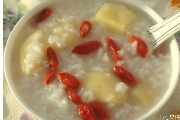 枸杞粥怎么做好吃呢 枸杞粥有什么營養(yǎng)價(jià)值呢