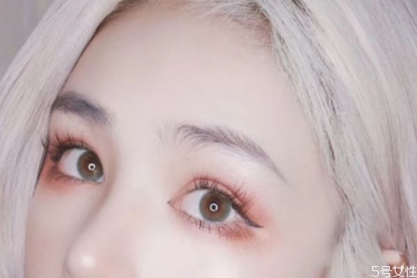 什么牌子的日拋美瞳好 性?xún)r(jià)比高的日拋隱形眼鏡