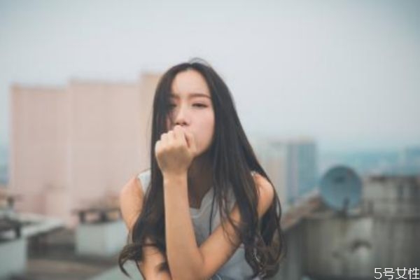 愛(ài)情經(jīng)得起時(shí)間的等待嗎 愛(ài)情有多偉大