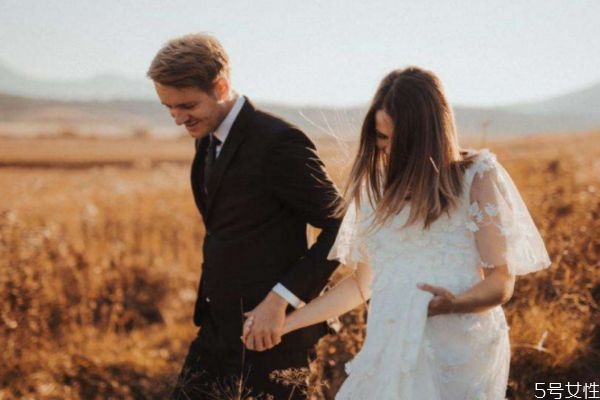 結婚后怎么經營愛情 婚后經營愛情的方法