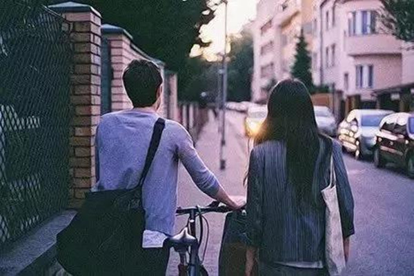分手后在遇見(jiàn)前任是什么感覺(jué) 分手后在遇見(jiàn)前任會(huì)心痛嗎