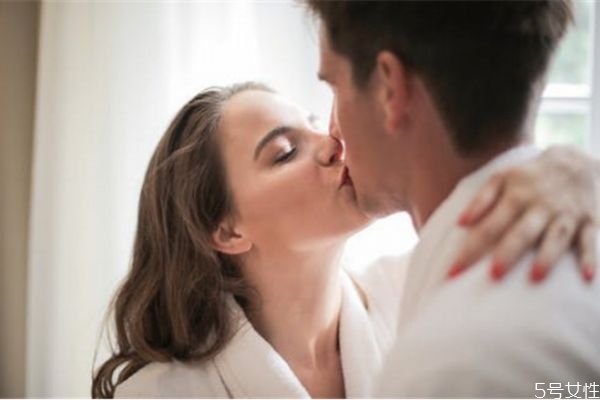 老公出軌說明什么 這幾個(gè)表現(xiàn)說明男人已經(jīng)出軌了