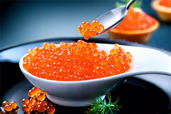 俄羅斯魚(yú)子醬怎么吃 俄羅斯魚(yú)子醬正確吃法