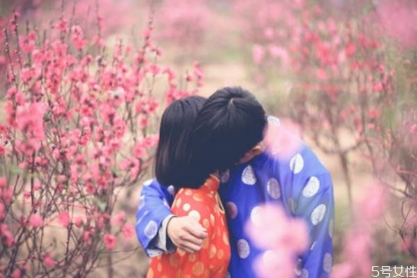 感動(dòng)老公能哭的一段話 寫(xiě)給老公的暖心話