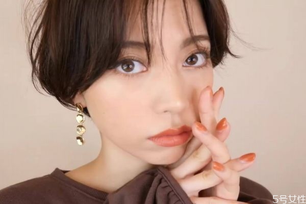 日系元?dú)鈯y容怎么畫好看 日系小清新妝容怎么畫好看