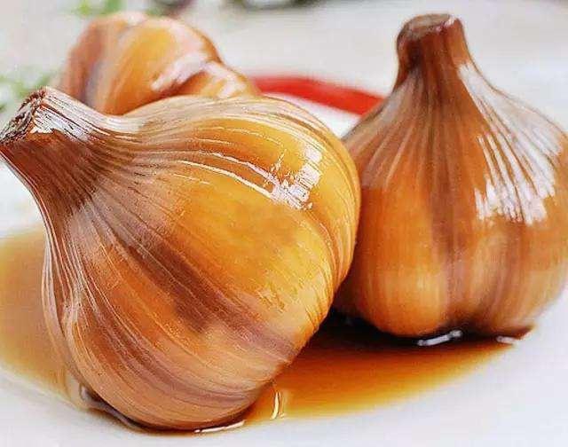 經常吃糖蒜有什么好處和壞處 經常吃糖蒜對身體有好處嗎