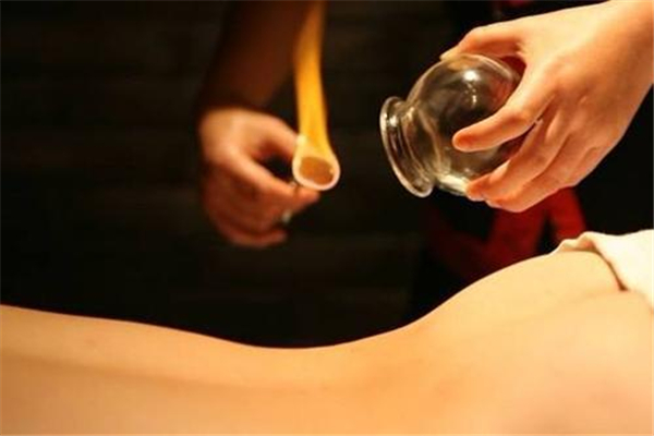 拔罐都可以吹空調(diào)嗎 拔罐后的五大注意事項