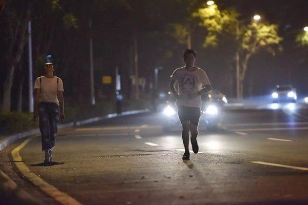 夜跑可以改善皮膚嗎 夜跑皮膚會(huì)變差嗎