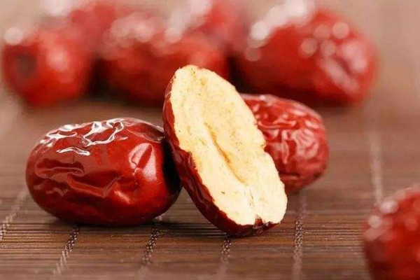 西域美農紅棗是新疆和田大棗嗎 西域美農紅棗保質期多久