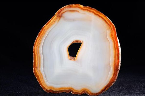 瑪瑙價(jià)格多少錢(qián)一克 瑪瑙的價(jià)格最新行情分析