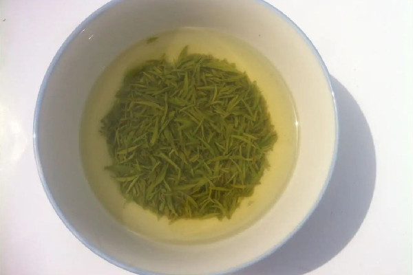 信陽(yáng)毛尖哪里產(chǎn)地最好 信陽(yáng)毛尖買哪個(gè)牌子的好