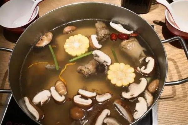 菌湯火鍋底料菌類(lèi)粉包怎么放 菌湯火鍋底料怎么用