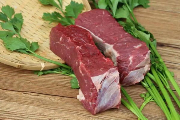 男子稱永輝超市買牛肉實(shí)為豬肉 牛肉和豬肉哪個(gè)營養(yǎng)價(jià)值高