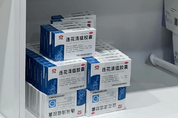 藥店標(biāo)價(jià)428元配14種藥賣連花清瘟 連花清瘟的替代品有哪些