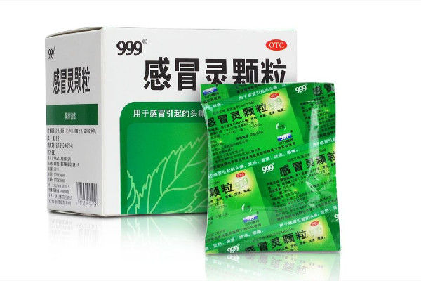 999感冒靈顆粒和布洛芬能一起吃嗎 999感冒靈顆?？梢院桶⒛髁帜z囊一起吃嗎