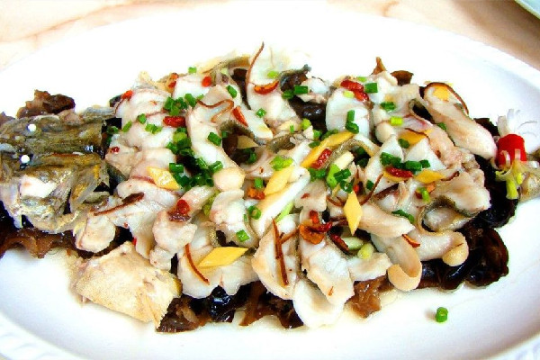蒸桂花魚(yú)是冷水還是熱水 蒸桂花魚(yú)用大火還是小火