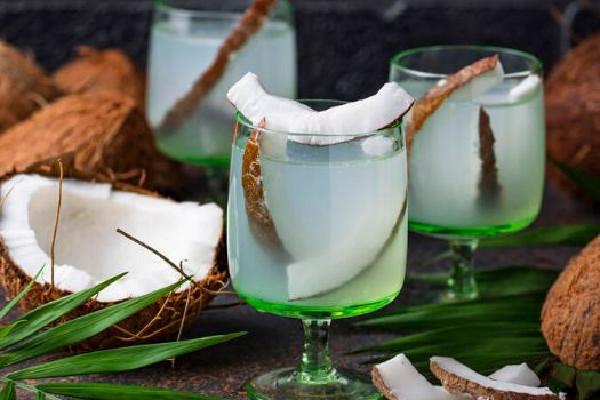 椰子水有什么營養(yǎng) 椰子水可以當(dāng)水喝嗎